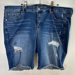 Torrid Jean Shorts Womens 22‎ High Rise Stretch Denim Frayed Hem Distressed EUC